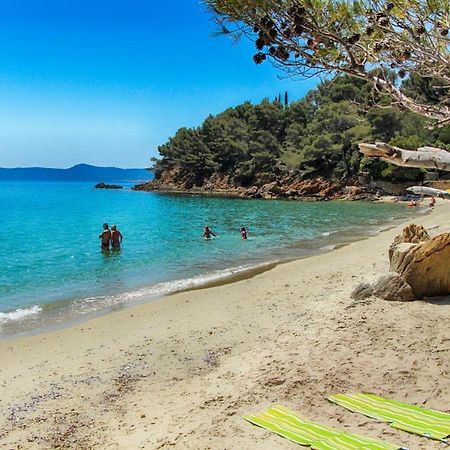 Mazet De La Mer 54M2 Lavandou 100M Plage Avec Piscine Le Lavandou Kültér fotó
